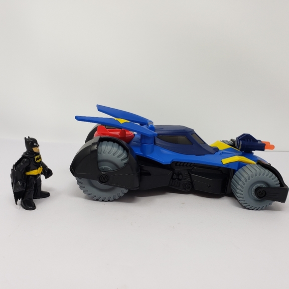 Imaginext Fisher Price DC Super Friends Legends of Batman Deluxe Batmobile Blue - Picture 9 of 16